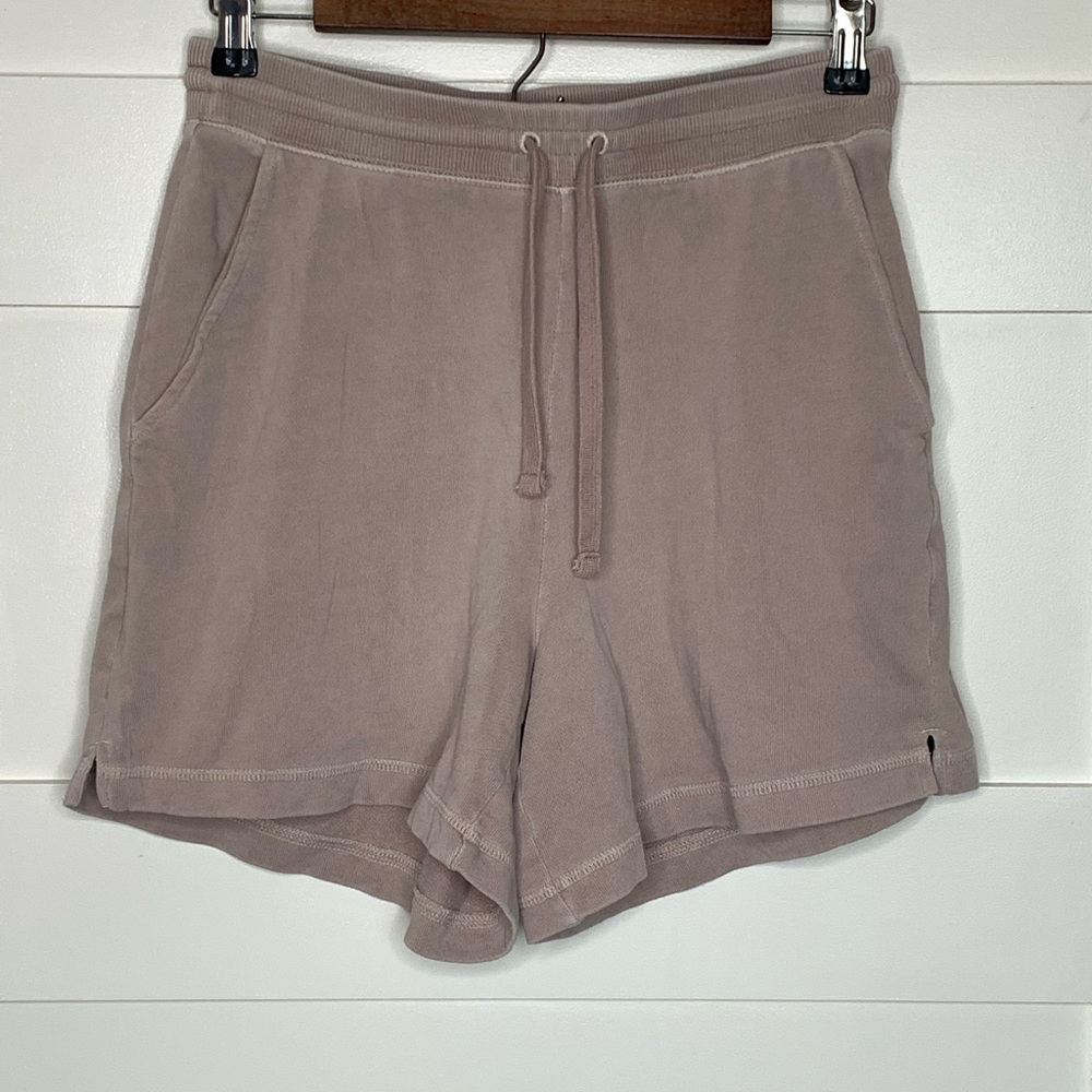 Old Navy Women's Tan Knit Athletic Shorts Size Small
